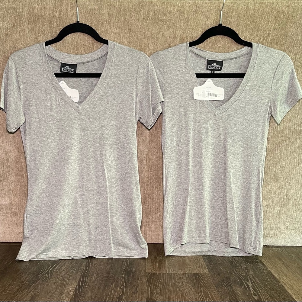 Gray Fitted V-Neck Women's Tops